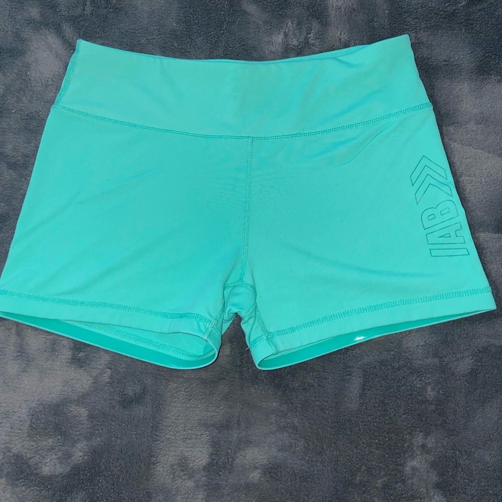 IAB no-ride 3 in shorts